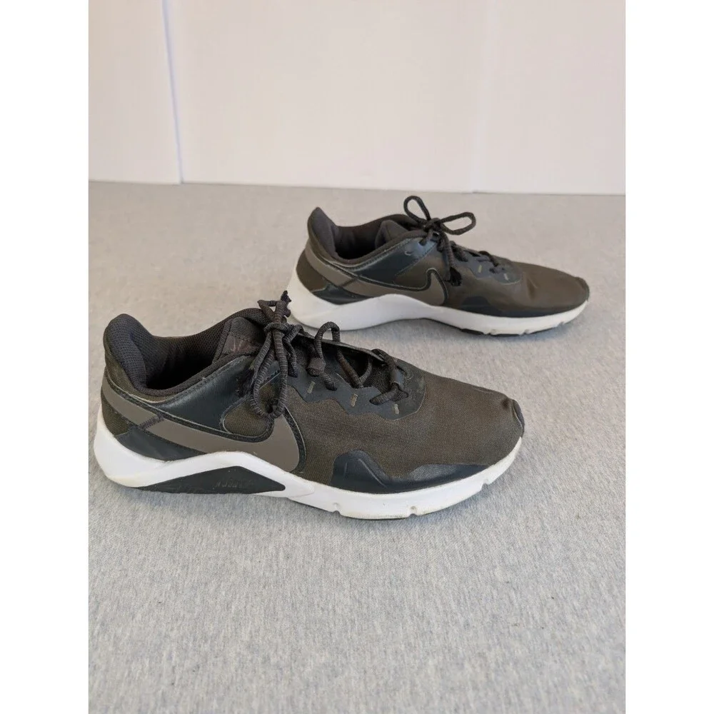 Nike Men's Legend Essential 2 Cargo Khaki Low Top Sneakers CQ9356-330 Size 8.5